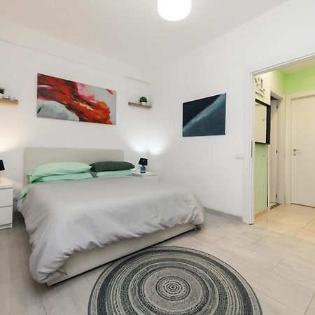 Lotus - Appartamento Sul Mare A Ostia Con Giardino Relax Eksteriør billede
